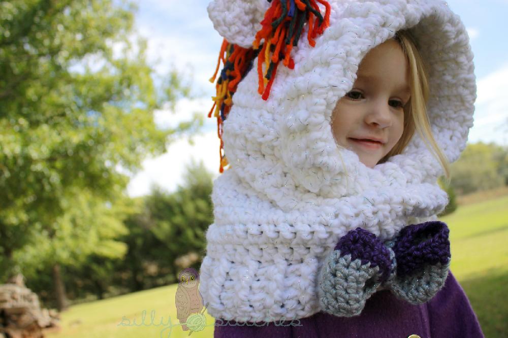 Sparkles the Unicorn Cowl