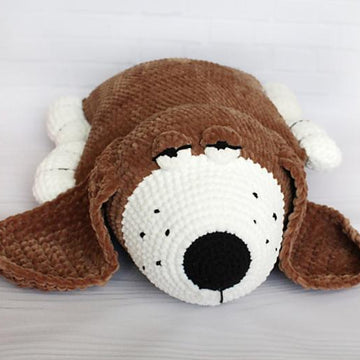 Toy LOUNGER dog / plush pillow