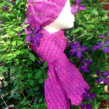 Pendenza Hat and Scarf