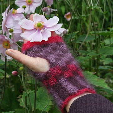 Anemone fingerless mittens