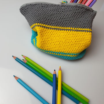 Crochet Zip Pouch