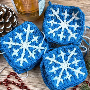 Snowfall Wine Cozy