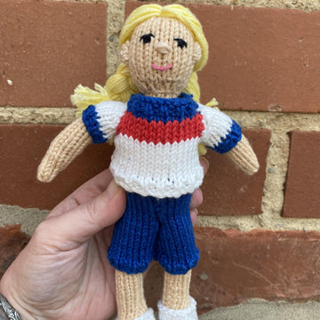England Lioness knitting pattern