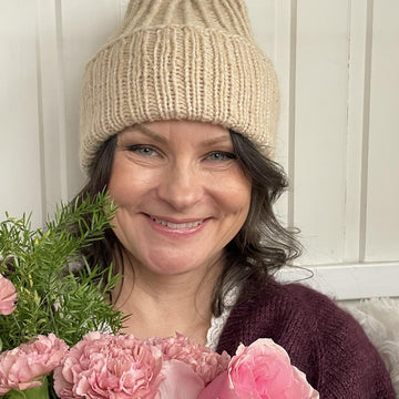 Twist Bloom Hat