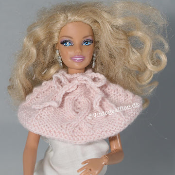 Susie capes for dolls