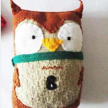 Owl cushion