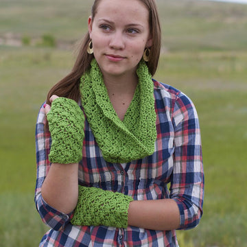 Lastura Cowl & Fingerless Gloves
