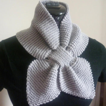 Miss Marple Keyhole Scarf