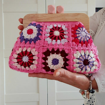 Chiara Clutch in Pink Bag
