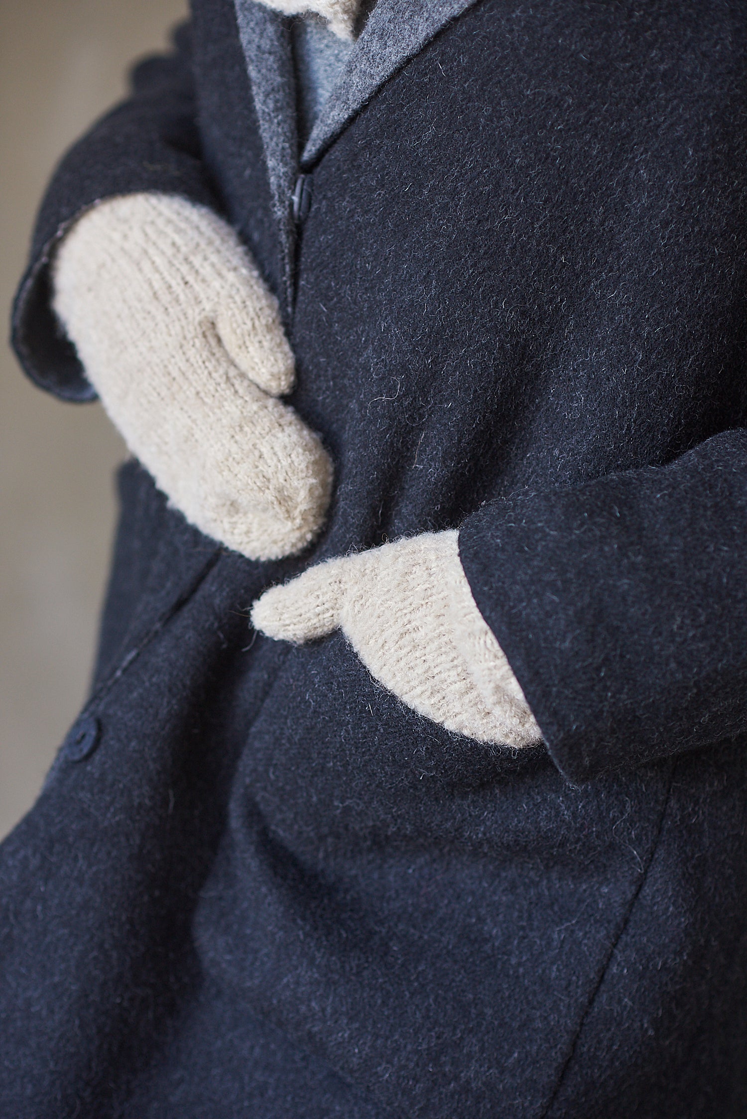 Brisé Hat & Mittens in Berroco Pirouette - Downloadable PDF