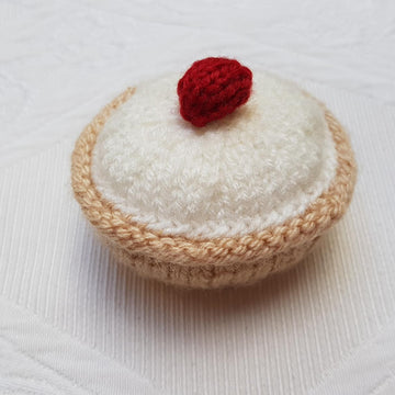 Knitted Bakewell Tart