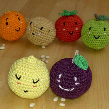 Fruit juggling balls