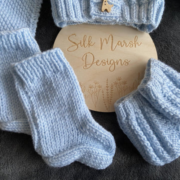 Ozzy Baby Set Knitting Pattern Premature-6 months approx