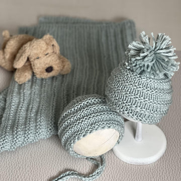 Sage Blanket and hat