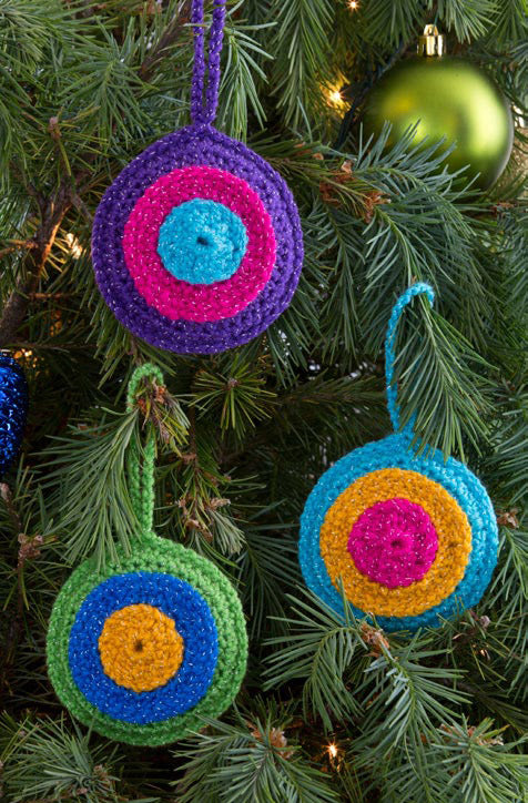 Bull’s-Eye Ornaments in Red Heart Celebration - LW3205 - Downloadable PDF