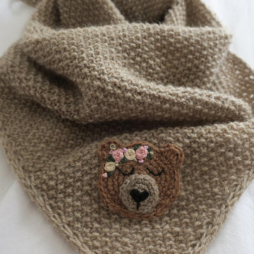 Happy Teddy Scarf + crochet applique
