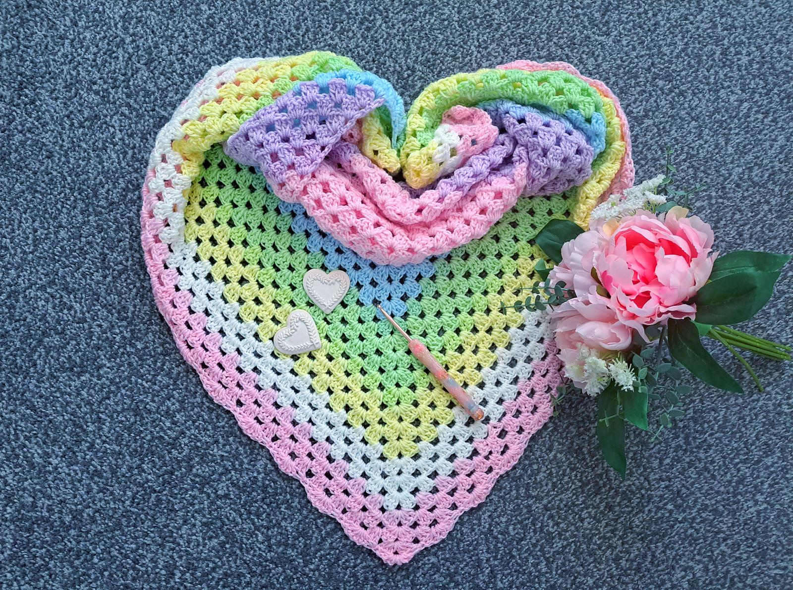 Crochet Vintage Pretty Prism Shawl Pattern/Tutorial