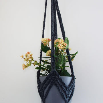 Knit Chevron Plant Pot Hanger