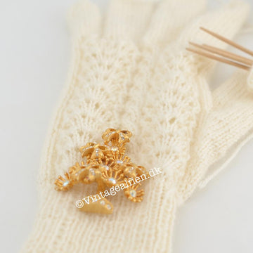 Vintage gloves: Isabelle
