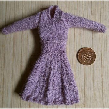 1:12th scale Ladies dress and snood c. 1939