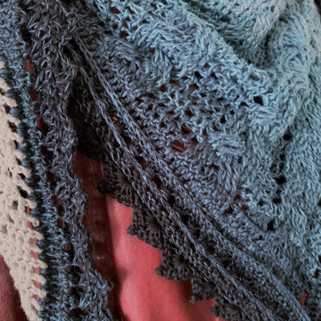 Triangular Scarf "Kabye"