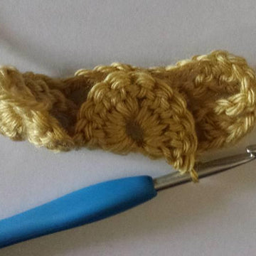 Long Crocodile Stitch Fingerless Gloves