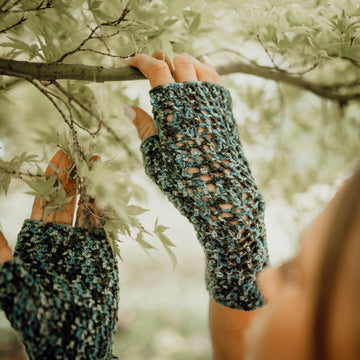 Rapt Hearts Mitts