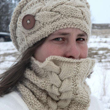 Song of Joy Cowl