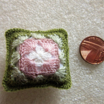 1:12th scale shabby chic throw