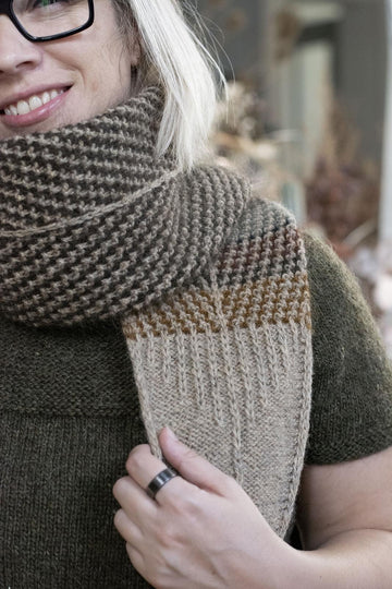 V Scarf
