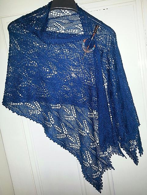 Lavender Green: a Victorian lace stole