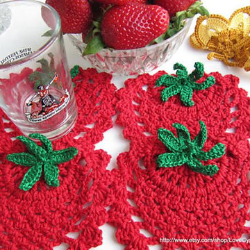 Crochet Strawberry Coaster