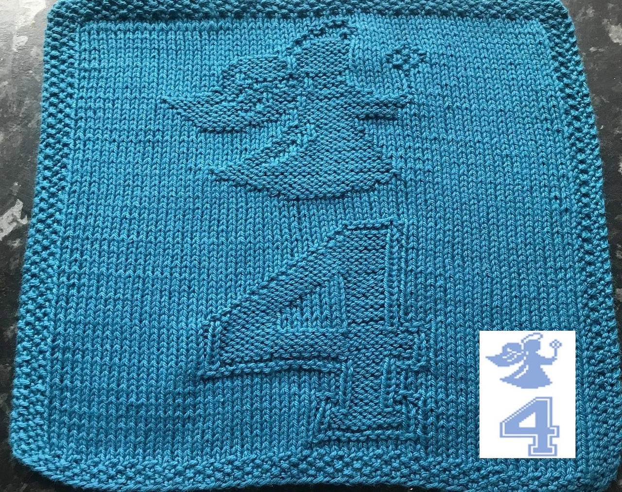 Nr. 269 – 21 – 4. Christmas angel 65 stitches