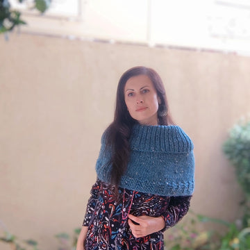 Oceania hooded scarf