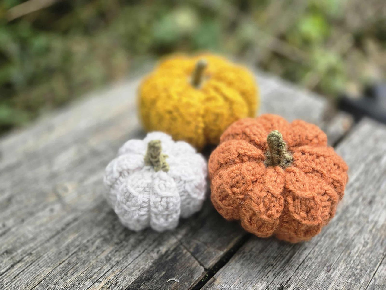 Faux Cables Pumpkin Trio