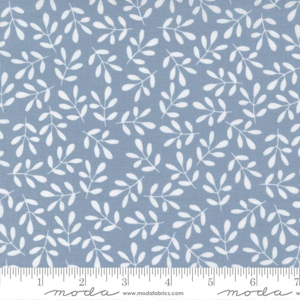 Moda Fabrics D Is For Dream - 25127-16