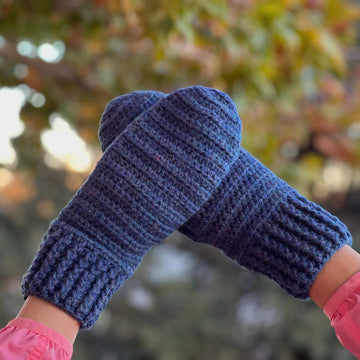 Anna Adult Mittens
