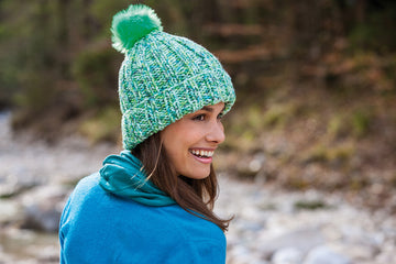 Hat with Pompon in Schachenmayr Hotspot