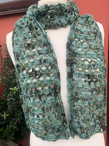 Almaith scarf