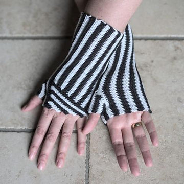 Gwen Mitts