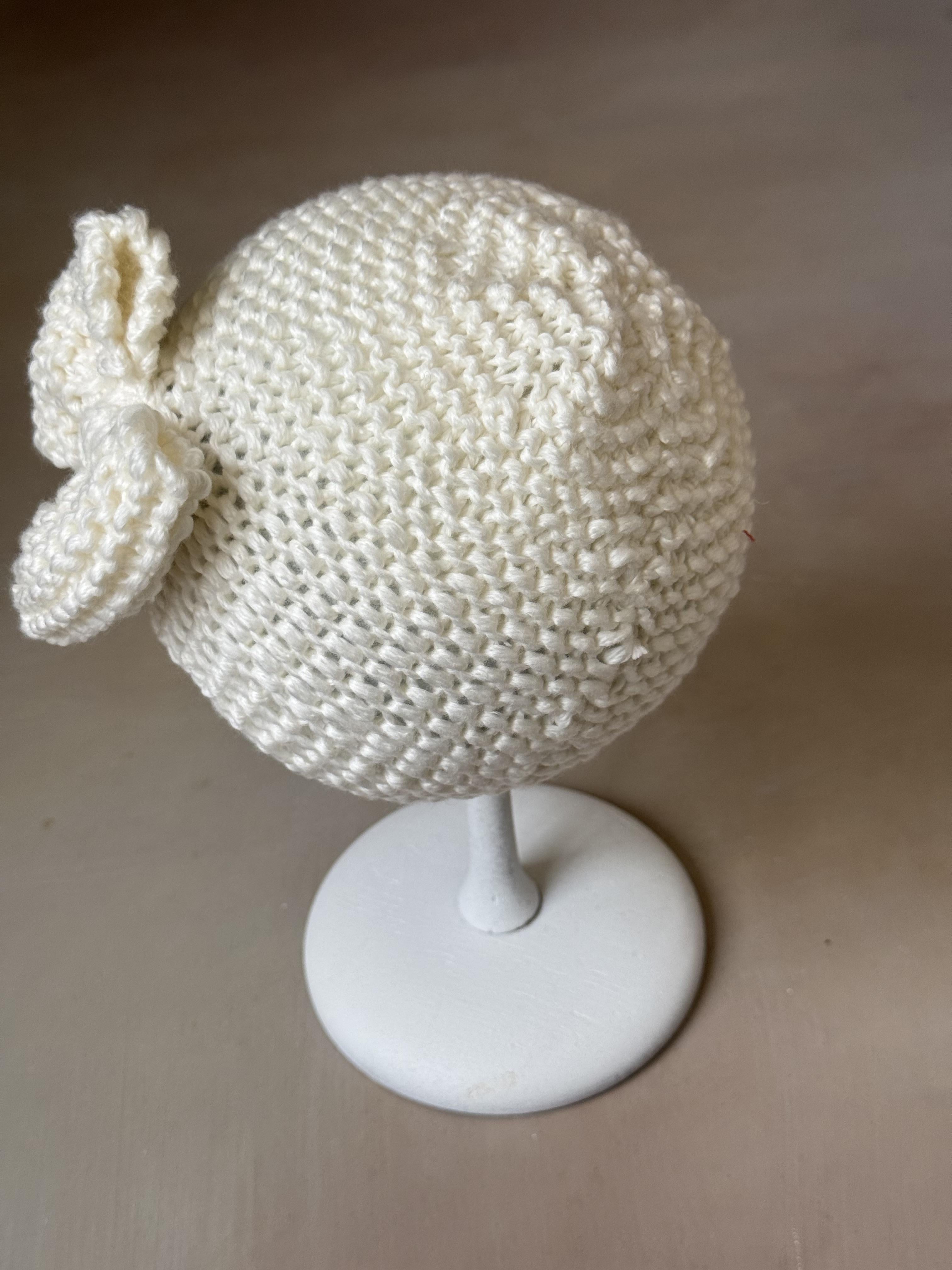 Baby bow beanie