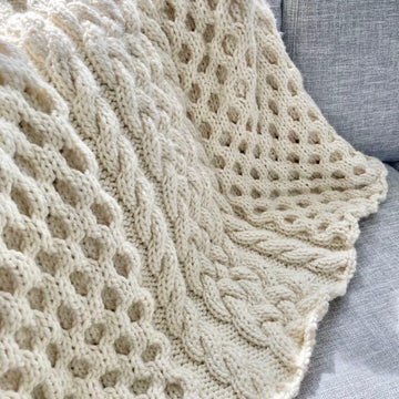 Winter Bees Knit Cable Blanket