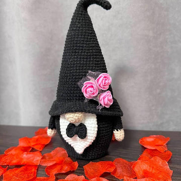 Gnome groom