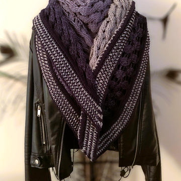 Triangular Scarf "Sinope"