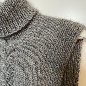 Aviaja neck