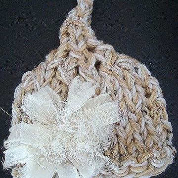 664 BABY PIXIE HAT PHOTO PROP, Newborn to 3 mths