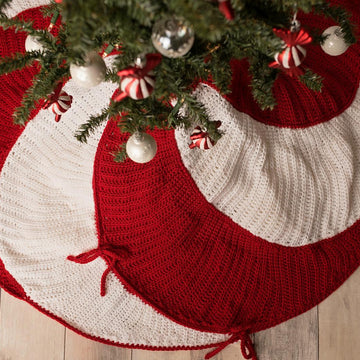 Peppermint Swirl Christmas Tree Skirt