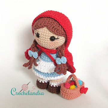 Little Red Riding Hood amigurumi doll - crochet pattern by Crochelandia