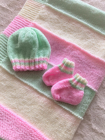 Bold Stripes Baby Blanket , Hat & Bootees Set