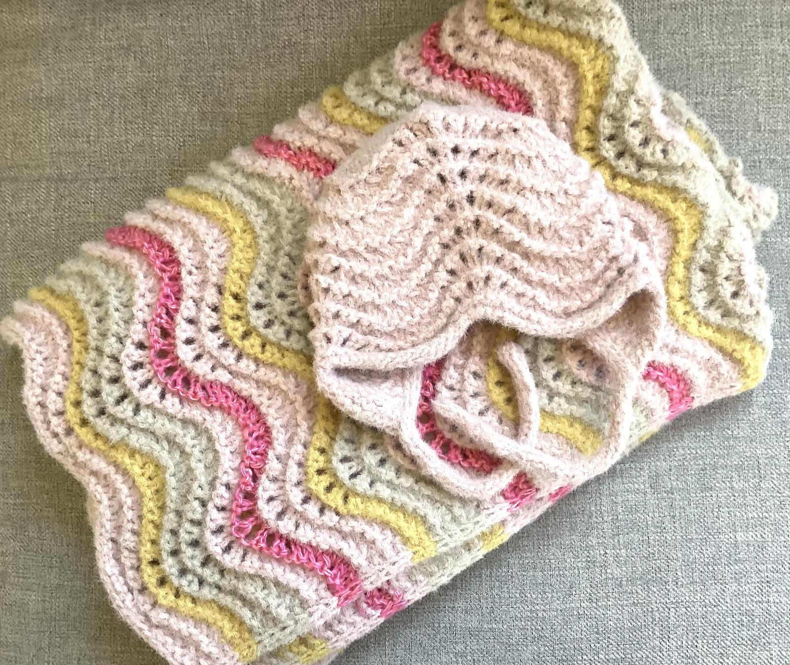 Old Shale Baby Set